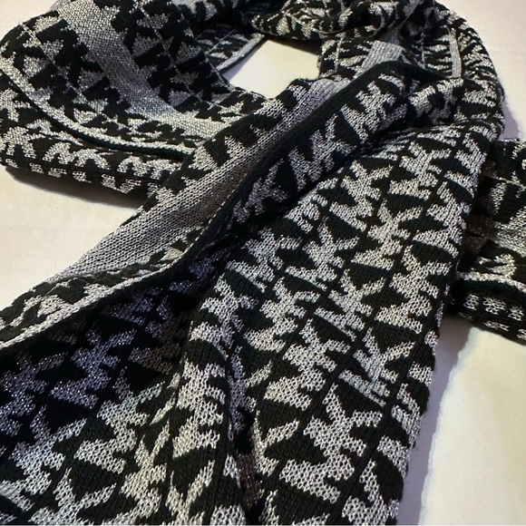 Michael Kors Scarf Black Silver Metallic MK Logo Monogram Designer - Picture 2 of 12